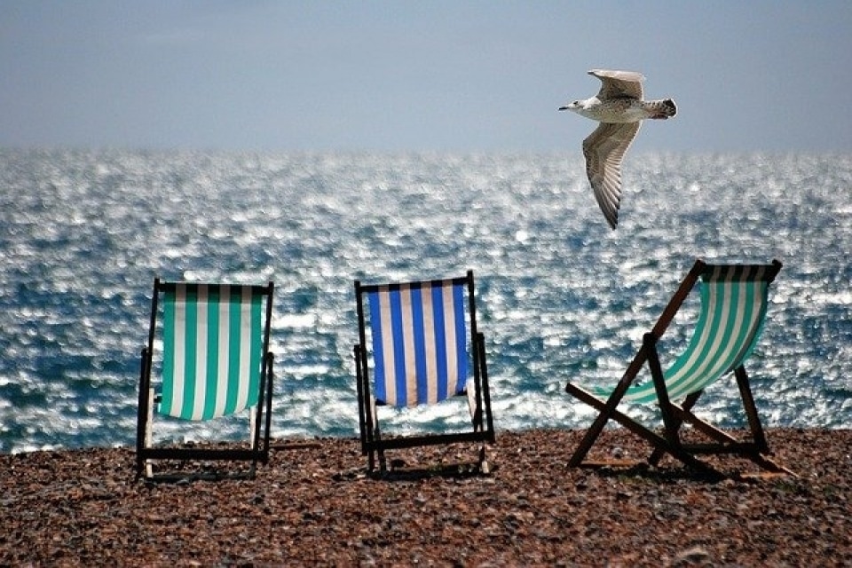 פרי הדמיון: מה לוקחים לים – הצ'ק ליסט השלם ליום מושלם בחוף!