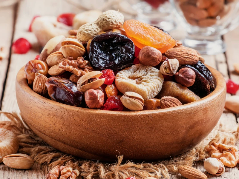 למה אוכלים פירות יבשים בט"ו בשבט? המדריך המלא